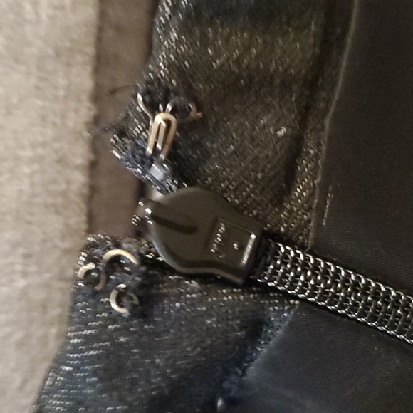 Express Design Studio skirt womens size 4 black lined - Picture 10 of 11